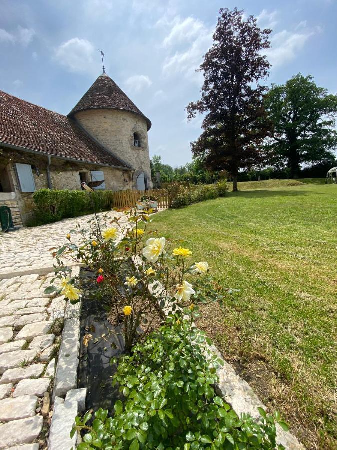 Le Colombier De Malpas Bed & Breakfast Quingey Exterior photo