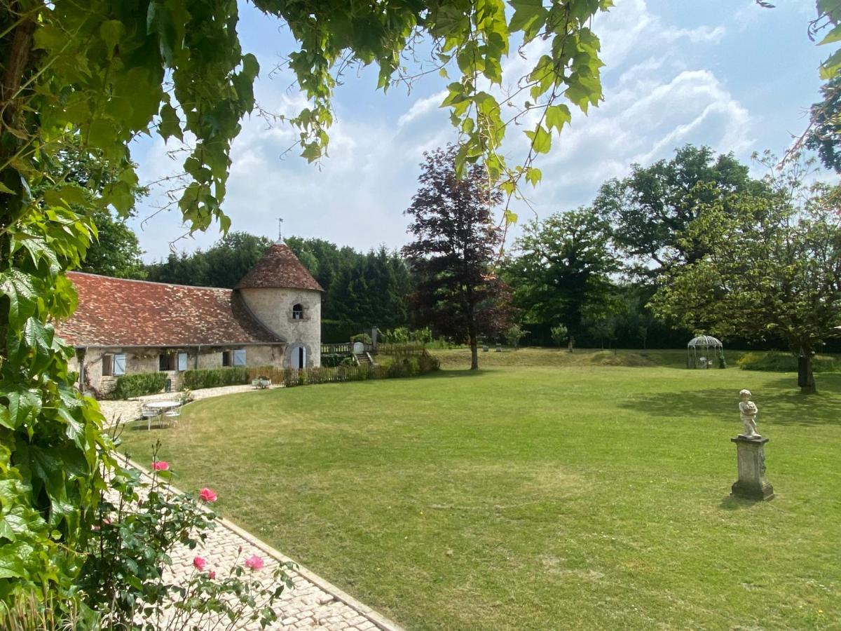 Le Colombier De Malpas Bed & Breakfast Quingey Exterior photo