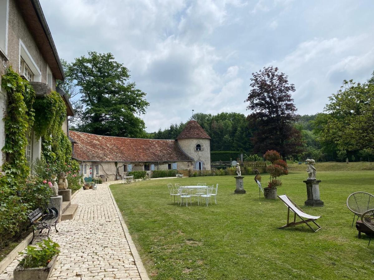 Le Colombier De Malpas Bed & Breakfast Quingey Exterior photo
