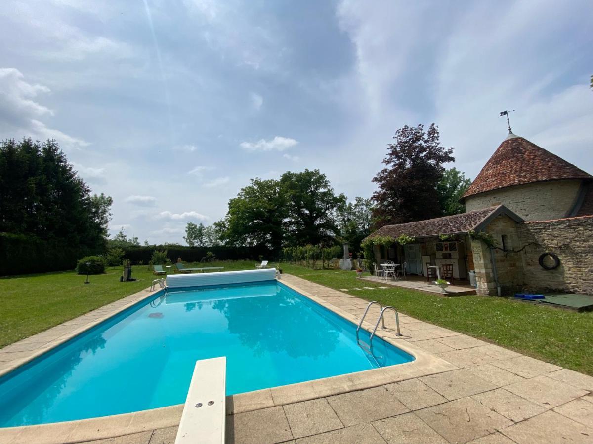 Le Colombier De Malpas Bed & Breakfast Quingey Exterior photo