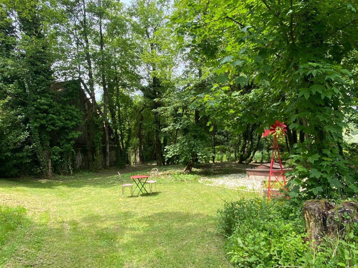 Le Colombier De Malpas Bed & Breakfast Quingey Exterior photo