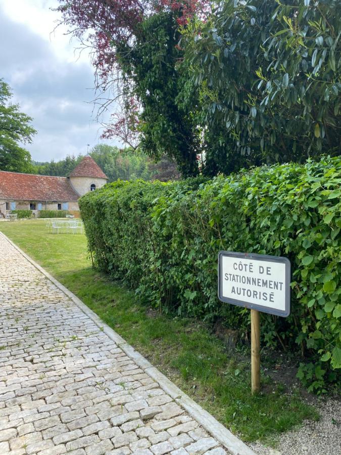 Le Colombier De Malpas Bed & Breakfast Quingey Exterior photo